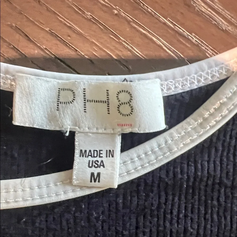 Tank top - Picture 2 of 5